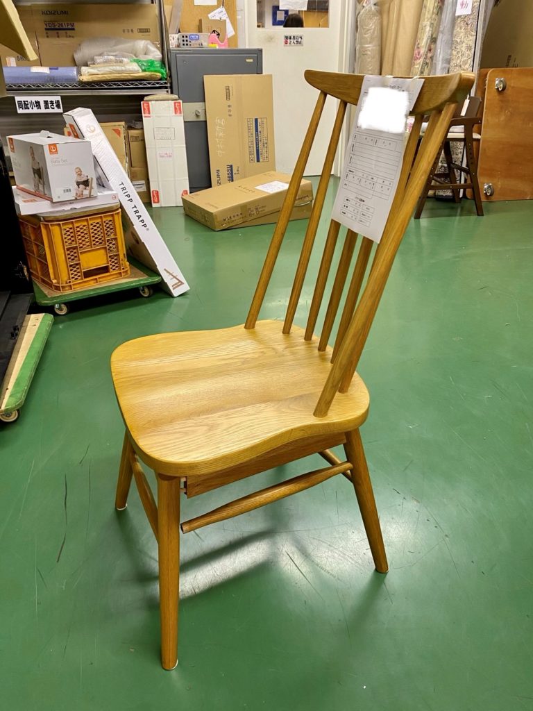 ダイニングチェア>脚の接着 | 福岡の家具・インテリアは中村家具
